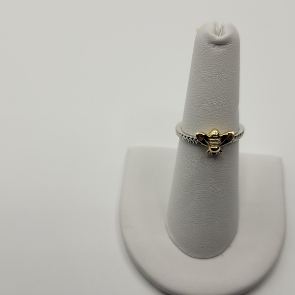 Ring - Picture 2 of 3